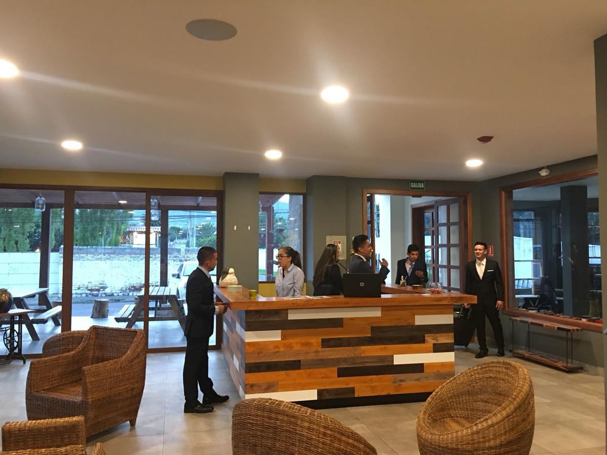 Ilalo Garden Hotel & Restaurant Quito Ngoại thất bức ảnh