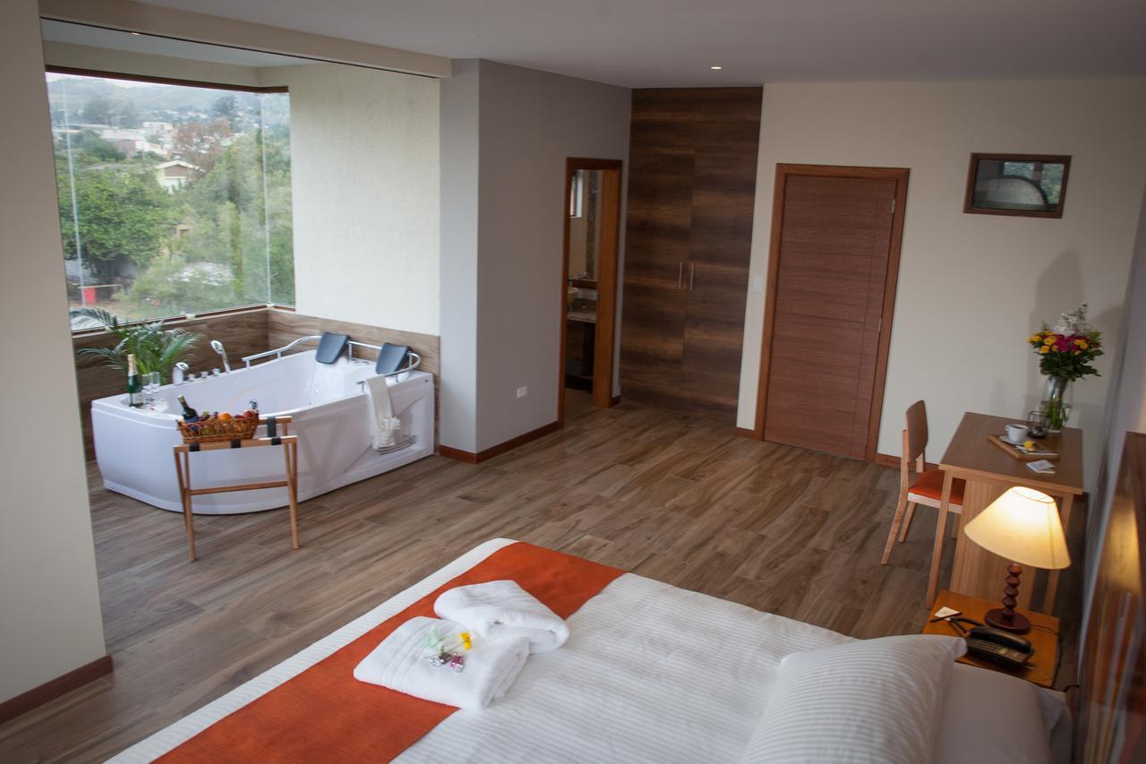 Ilalo Garden Hotel & Restaurant Quito Ngoại thất bức ảnh