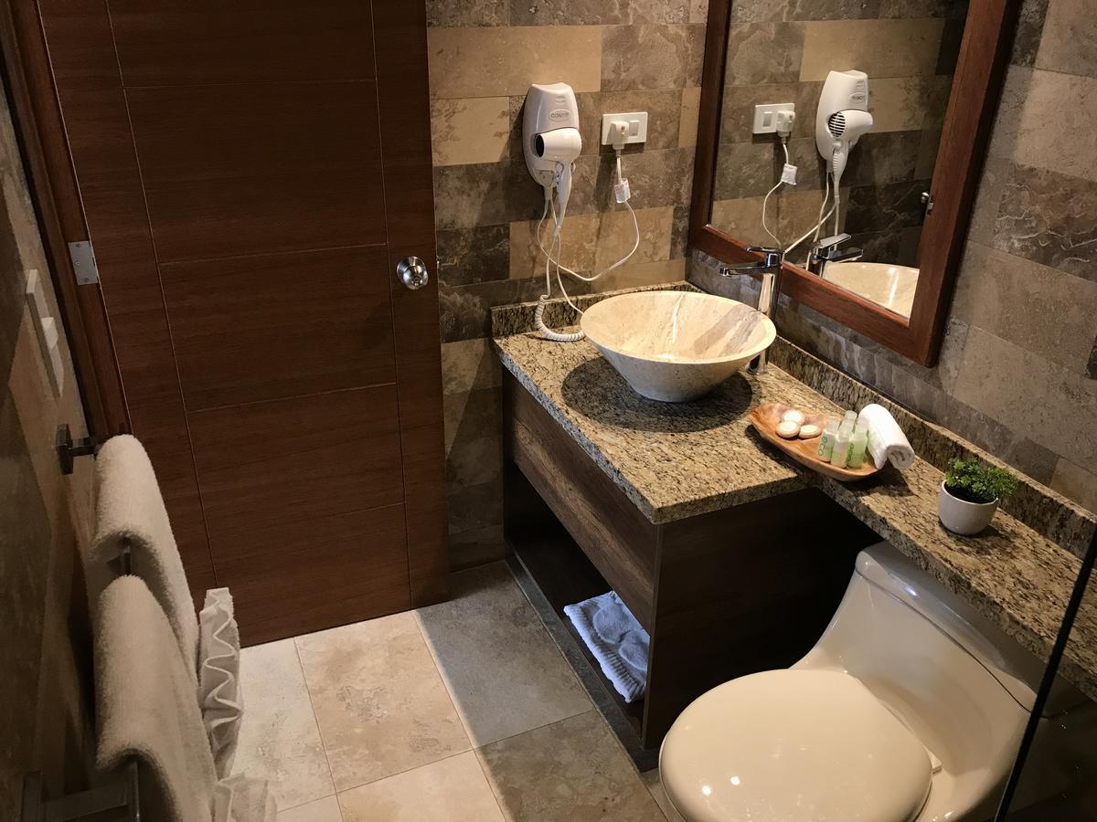 Ilalo Garden Hotel & Restaurant Quito Ngoại thất bức ảnh